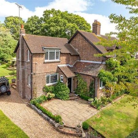No 2 Close To Wakehurst And Kew Seed Bank Ardingly Exterior photo